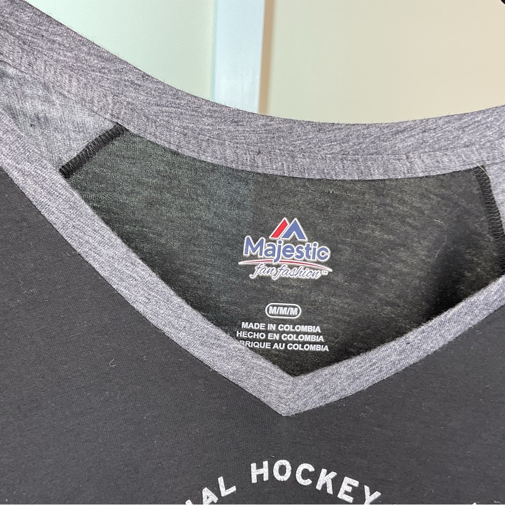 Majestic Black and Gray Philadelphia Flyers Tee 3/4 Length Sleeves - Picture 4 of 5